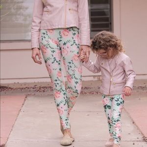 Modern Butterfly Company Spring Leggings UL